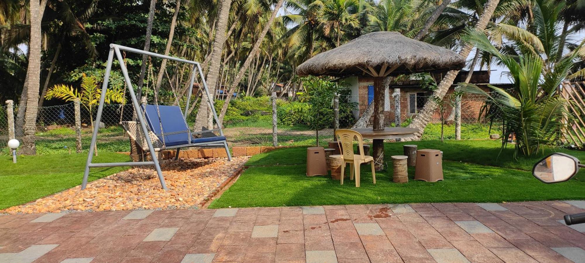 Corniche Beach Resort Mulappilangād Værelse billede